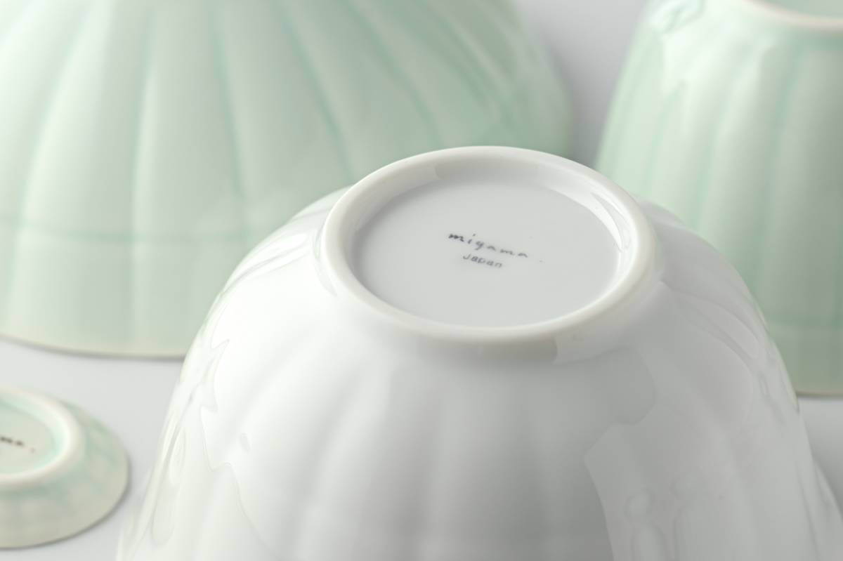 ヤマニ - 深山食器:煎茶碗 鈴音 茶緑色