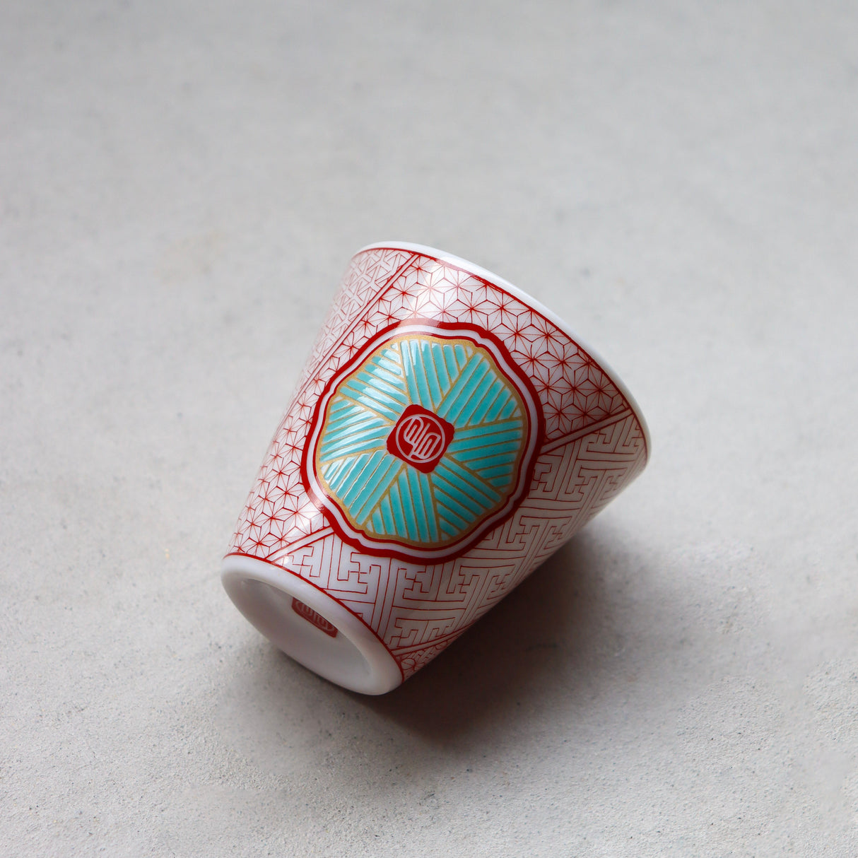 Kutaniyaki Cup : Engi-Choko Cup - MEGUMI - 縁起ちょこ by yunomi.life