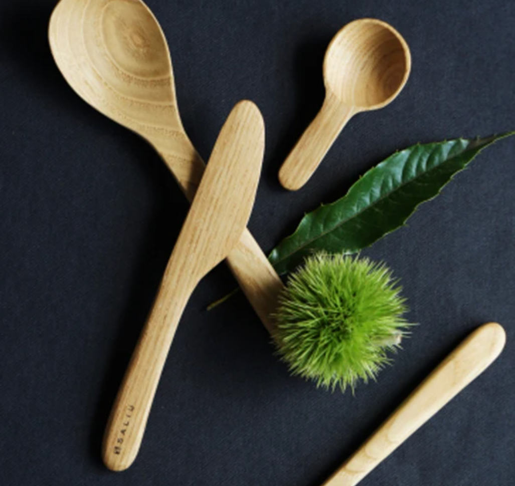 SALIU - Puinen voiveitsi