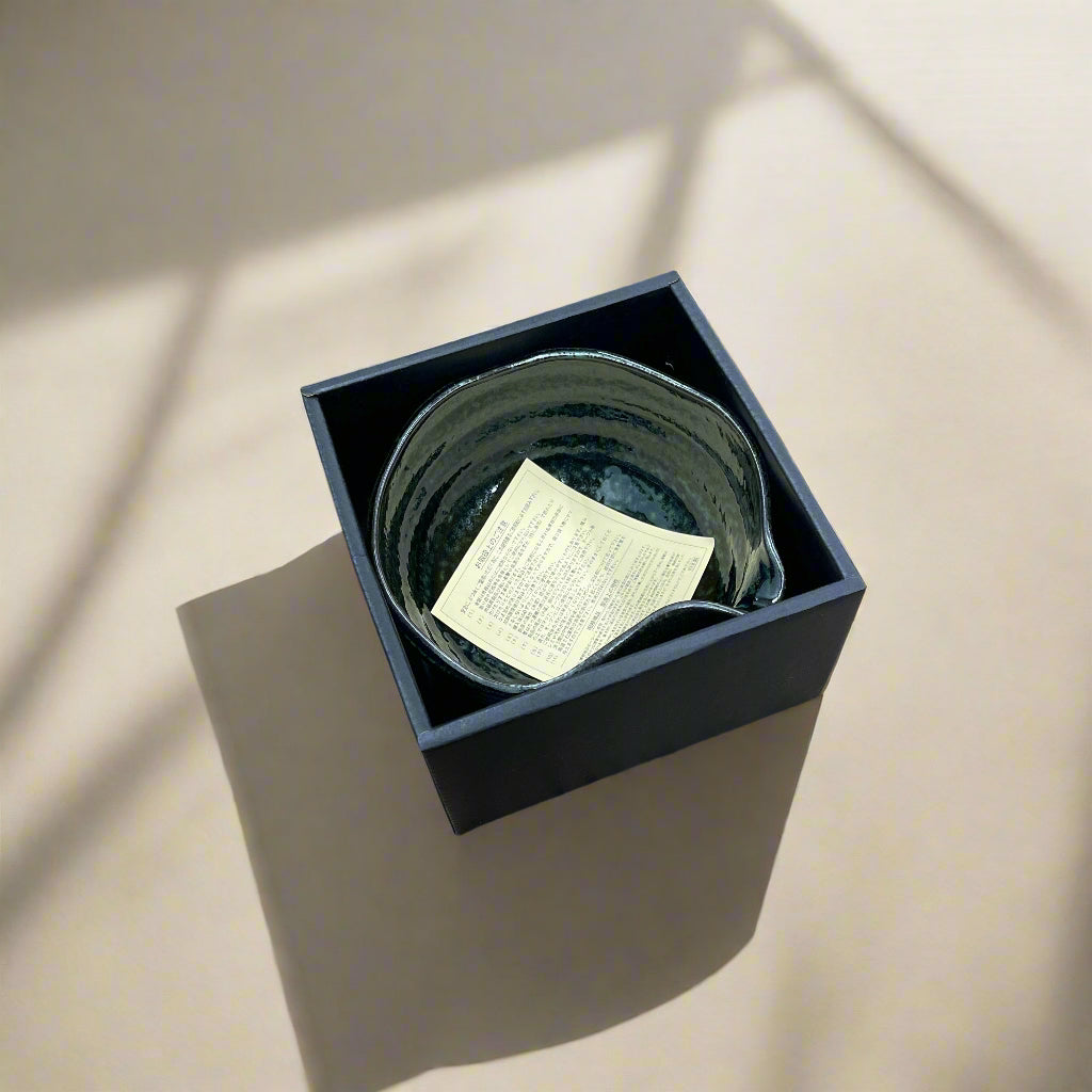 Seiangama: Hagi Irabo Matcha Bowl with Pouring Lip 萩イラボパーティー抹茶碗