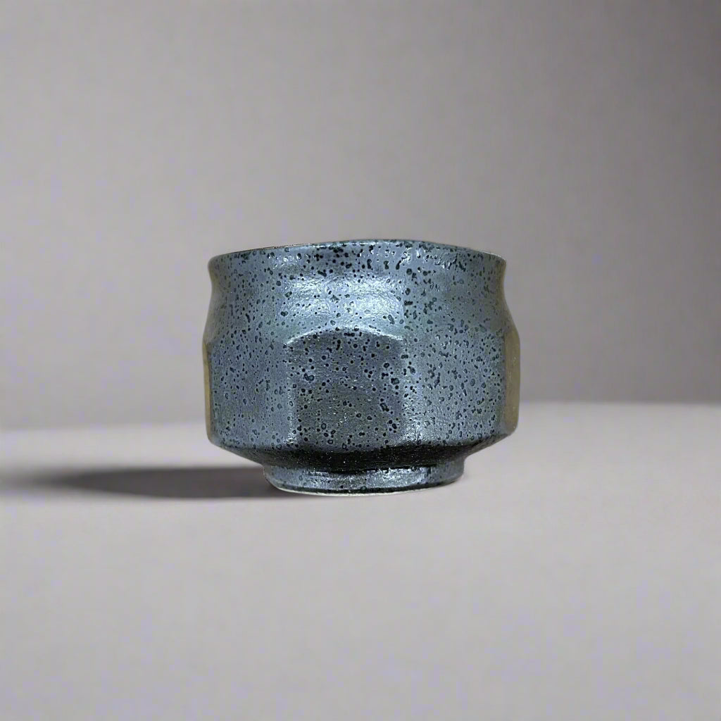 Seiangama: Handmade Mino-yaki Guinomi Cup 5 Piece Set with Wooden Box 手造り五様ぐい呑揃