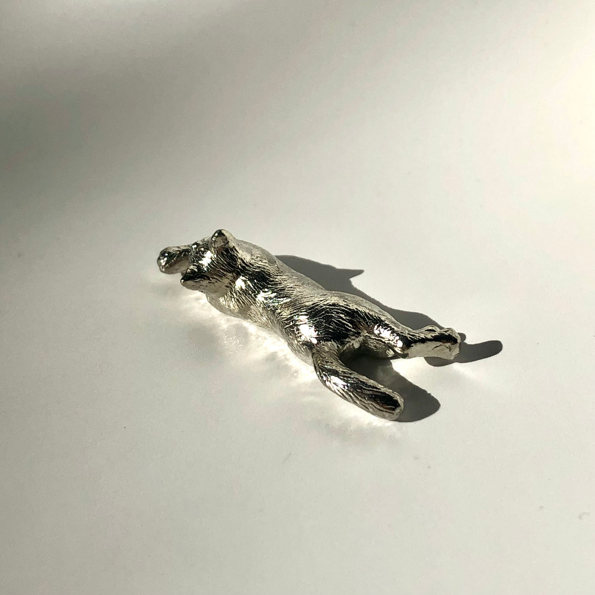 手作り錫箸置き 猫 #02 くつろぎ猫 錫製ごろん猫