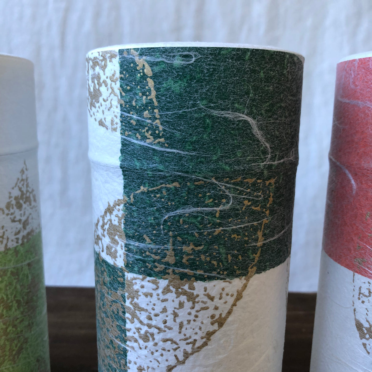 Okumura Seikan: Green Tea in Tea Can, Washi Paper - Gold leaf green 讃香 グリーン