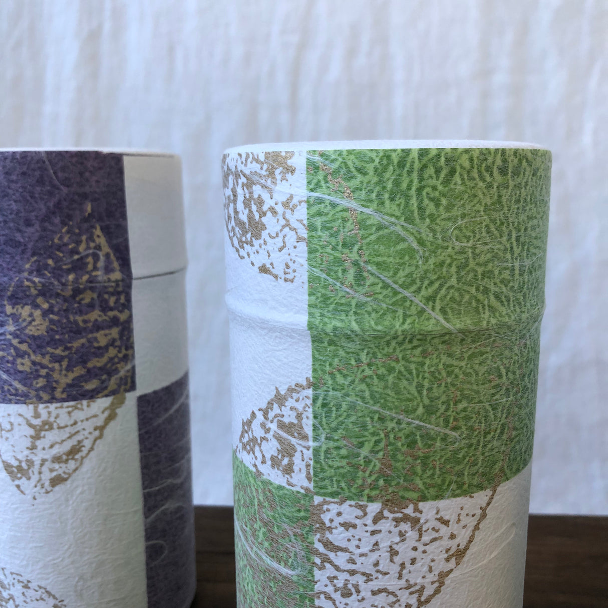 Okumura Seikan: Green Tea in Tea Can, Washi Paper - Gold leaf spring green 讃香 若葉