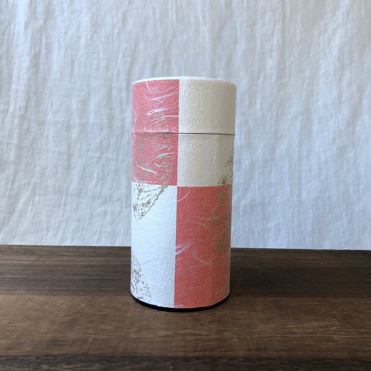 Okumura Seikan: Green Tea in Tea Can, Washi Paper - Gold leaf crimson 讃香 朱
