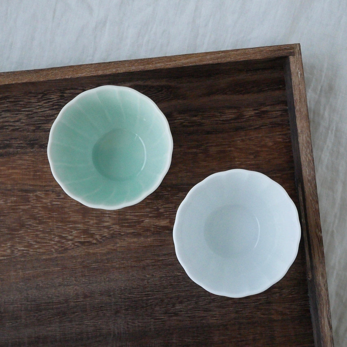 Yamani - Miyama Tableware: Sencha Tea Cup Suzune, White Color - Yunomi.life