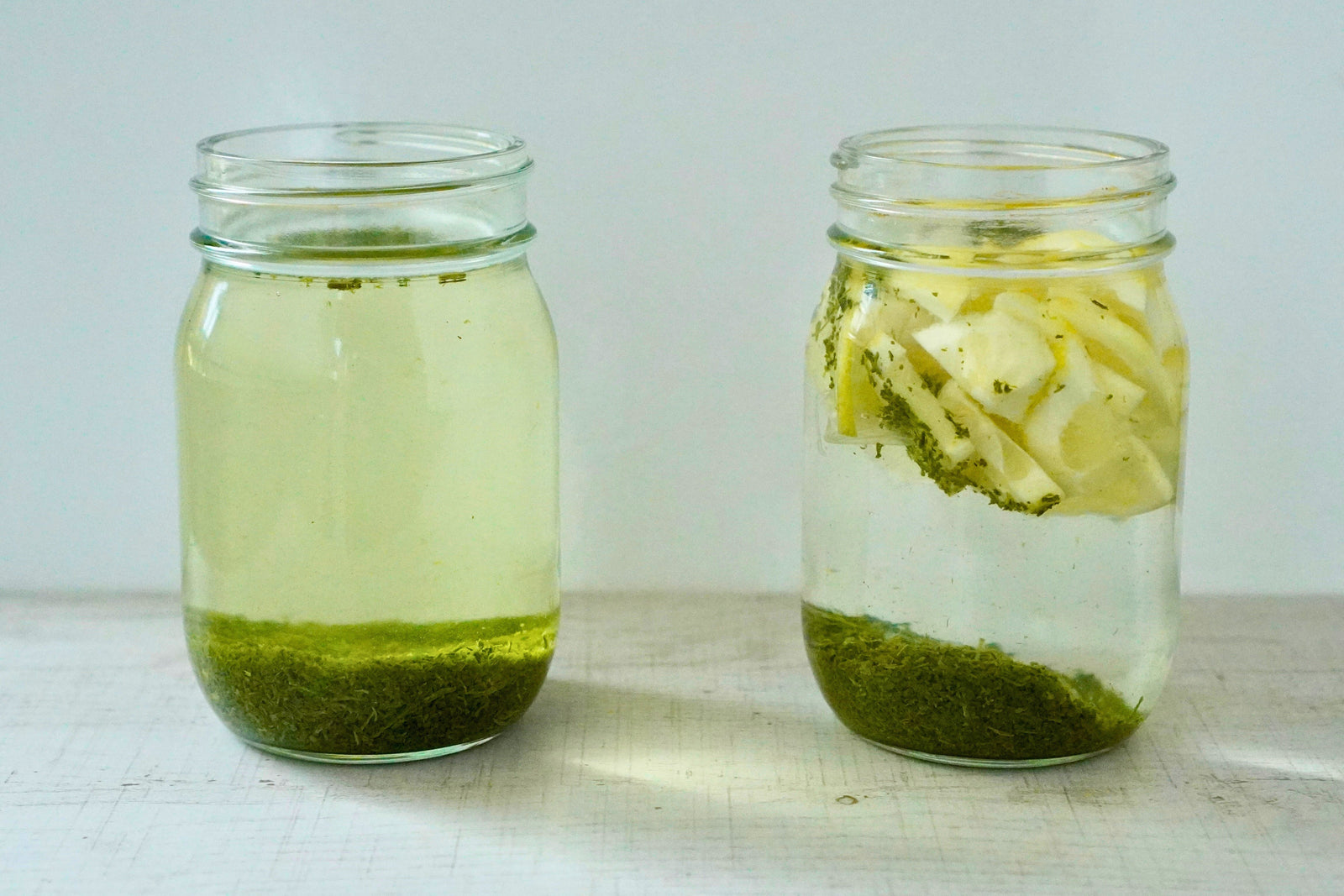 Lemon in Cold-Brewed Green Tea: What Changes?