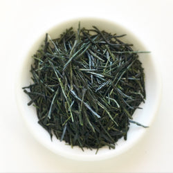 The difference between Gyokuro, Kabusecha, Sencha, and Bancha green teas - Yunomi.life