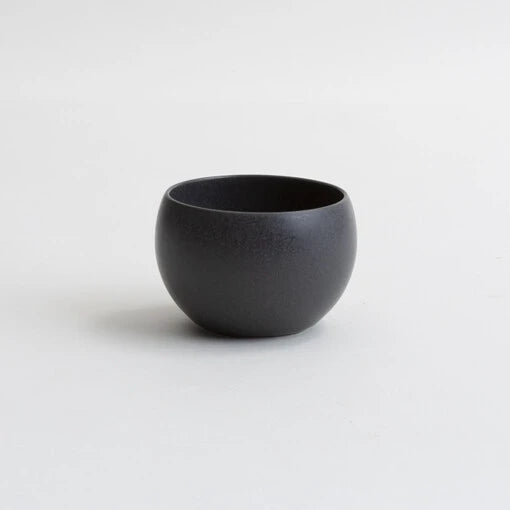 SALIU -YUI- Yunomi Cup (White / Charcoal)