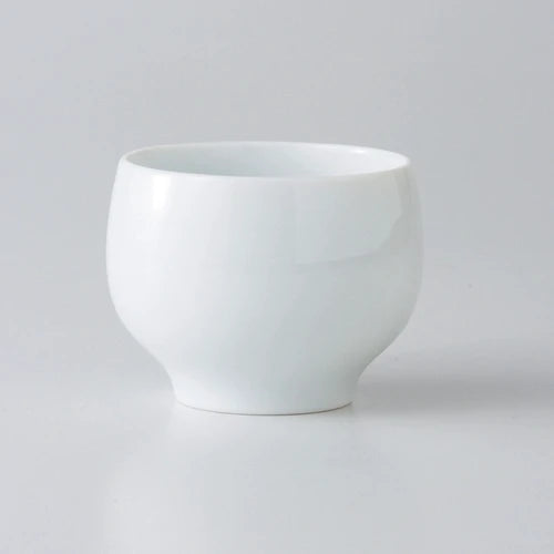 Saikai Ceramics: Tea Professional's White Porcelain Tea Cup Maru - 175 ml