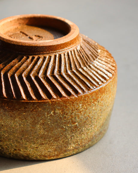 Emi Nakagawa: Handmade Matcha Bowl Kogaregasumi 焦霞 (Autumn Ember)