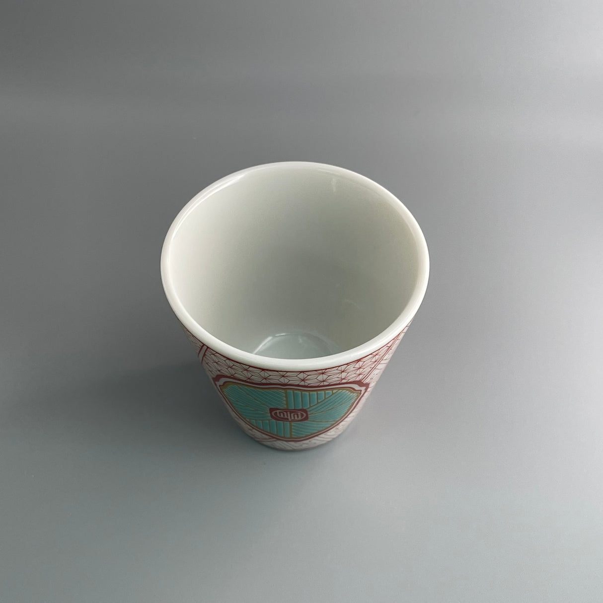 Kutaniyaki : Engi-Choko Cup - MEGUMI - 縁起ちょこ 2 yunomi.life