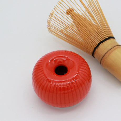 Minoyaki Matcha Whisk Holder (Red) / 茶筅くせ直し (赤） yunomi.life