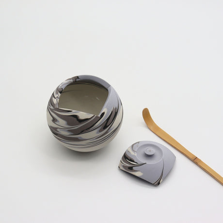 [One-of-a-Kind] Shinro Yamamoto: Marble Porcelain Natsume A / Lidded Container (Blue) yunomi.life