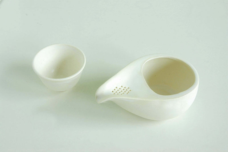 Fujisou: Porcelain White Bankoyaki Hitoshizuku Kyusu Set - Tea Pot + 2 cups ひとしずくとしずく碗２杯（小） - Yunomi.life