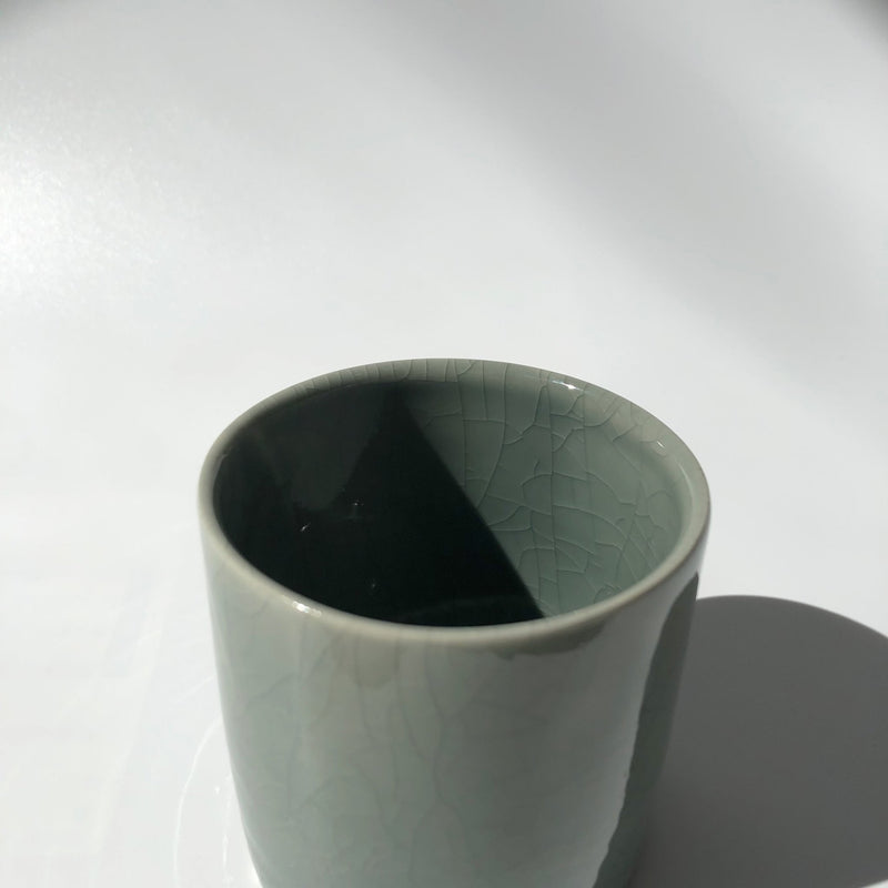 Nankei Pottery: Ink Crackle Yunomi Tea Cup (Grey, 240ml), Pre-order for early September shipment - Yunomi.life