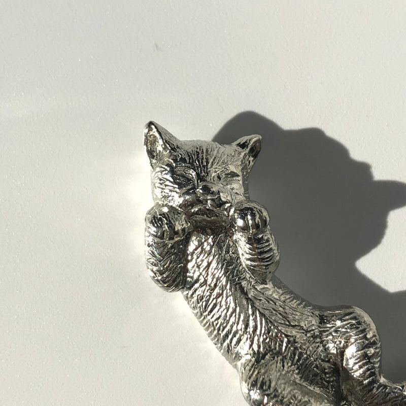 Ota Yusuke: Handmade Tin Chopstick Rest Cat