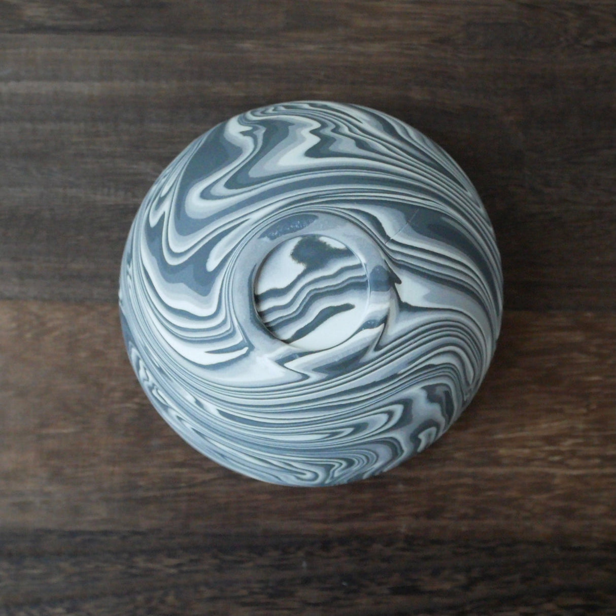 Shinro Yamamoto: Marble Porcelain Matcha Bowl 650 - Yunomi.life