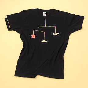 TOHOKU: Hand stitched by Tsunami Survivors Sashiko T-shirts White & Black - Yunomi.life
